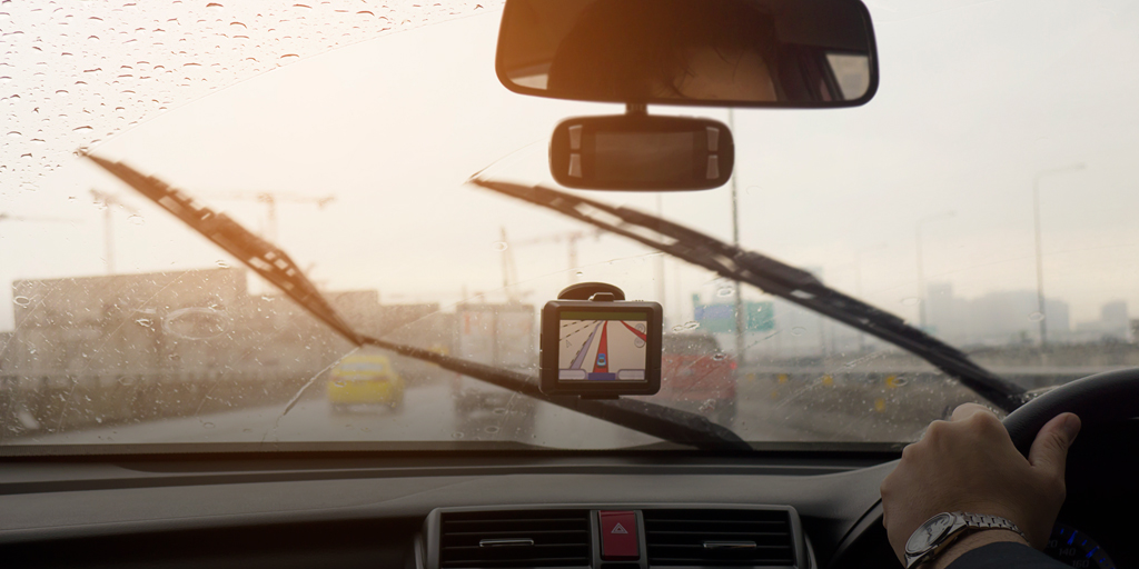 Todo Sobre Seguros, Vehículos, limpiaparabrisas en lluvias, cotizar seguro de auto, gotas de lluvia, visión clara, parabrisas